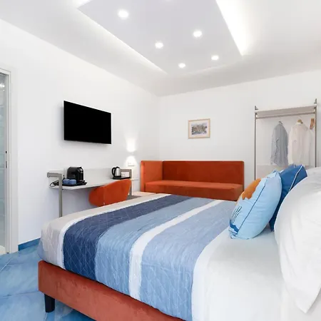 Guest house Cornelia - Main Square 3*